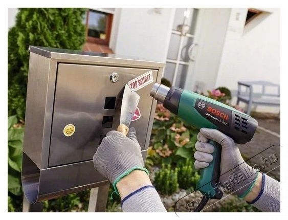 Bosch UniversalHeat 600 hől&eacute;gf&uacute;v&oacute;, 1800W (06032A6120) H&aacute;ztart&aacute;s / Otthon / K&uuml;lt&eacute;r - Szersz&aacute;m - Egy&eacute;b szersz&aacute;m - 540004