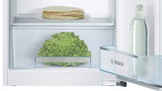 Bosch KIL24V60 Serie 2 beépíthető egyajtós hűtőszekrény Konyhai termékek - Hűtő, fagyasztó (beépíthető) - Egyajtós hűtő - 317250