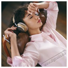 Bowers & Wilkins PX8 bézs Audio-Video / Hifi / Multimédia - Fül és Fejhallgatók - Fejhallgató - 509909