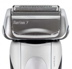 BRAUN 7-7899cc Wet&Dry elektromos borotva Szépségápolás / Egészség - Szőrtelenítő / borotva - Férfi borotva - 311453