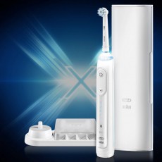 BRAUN Oral-B Genius X Sensi fejjel premium elektromos fogkefe - fehér + pótfej tartóval Szépségápolás / Egészség - Száj / fog ápolás - Elektromos fogkefe - 361703
