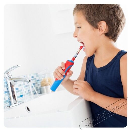 BRAUN Oral-B EB10-4 Cars gyermek fogkeféhez pótfej Újdonságok - Új termékek - 342697