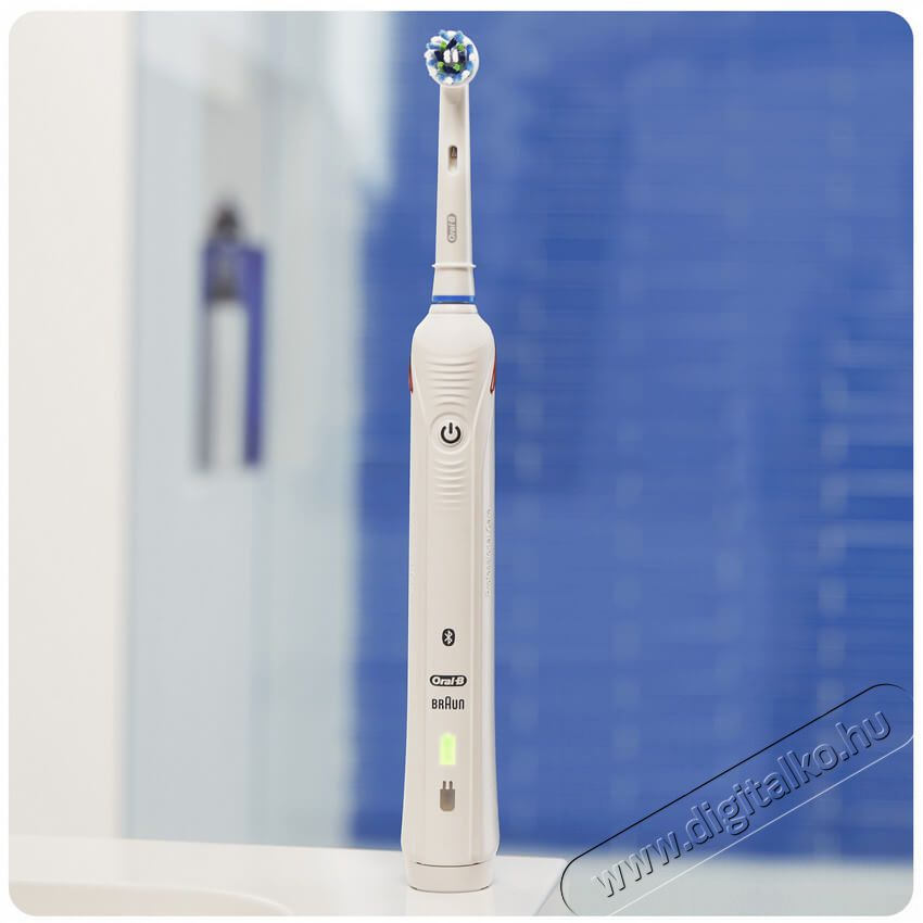 BRAUN Oral-B Smart 4 Sensi elektromos fogkefe Sensi fejjel Szépségápolás / Egészség - Száj / fog ápolás - Elektromos fogkefe - 342712