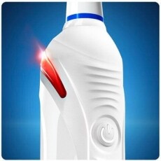 BRAUN Oral-B Smart 4 Sensi elektromos fogkefe Sensi fejjel Szépségápolás / Egészség - Száj / fog ápolás - Elektromos fogkefe - 342712