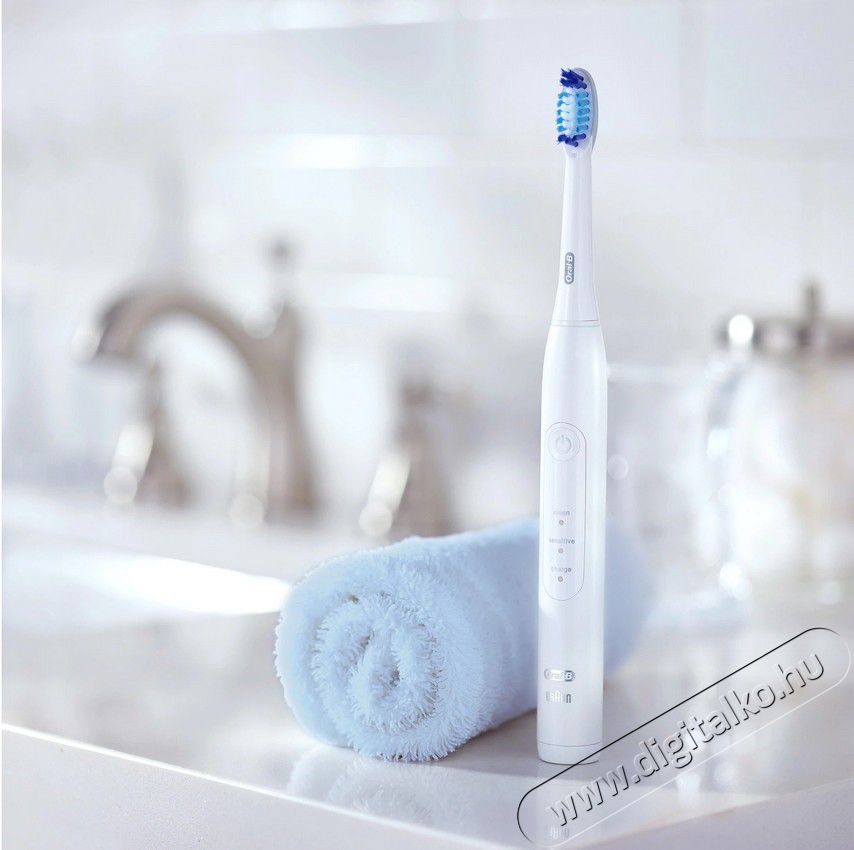 BRAUN Oral-B Pulsonic Slim 2200 elektromos fogkefe fehér Szépségápolás / Egészség - Száj / fog ápolás - Elektromos fogkefe - 361710
