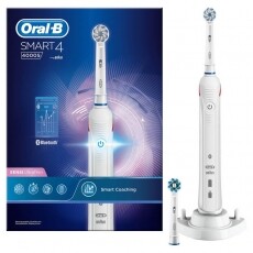 BRAUN Oral-B Smart 4 Sensi elektromos fogkefe Sensi fejjel Szépségápolás / Egészség - Száj / fog ápolás - Elektromos fogkefe - 342712