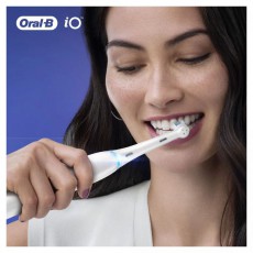 BRAUN Oral-B iO Ultimate Clean elektromos fogkefefej 4 db - fehér Szépségápolás / Egészség - Száj / fog ápolás - Kiegészítő - 372255