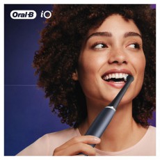 BRAUN Oral-B iO Ultimate Clean elektromos fogkefefej 4db - fekete Szépségápolás / Egészség - Száj / fog ápolás - Kiegészítő - 372256