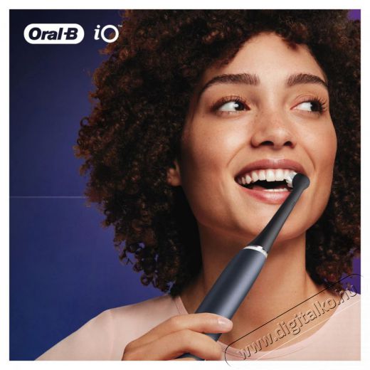 BRAUN Oral-B iO Ultimate Clean elektromos fogkefefej 4db - fekete Szépségápolás / Egészség - Száj / fog ápolás - Kiegészítő - 372256