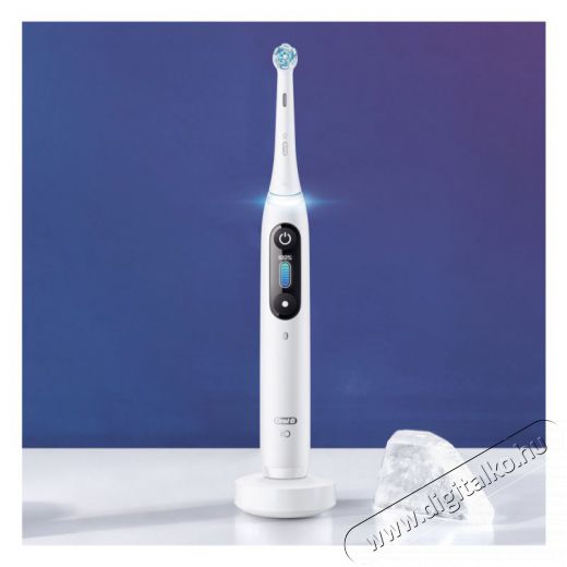 BRAUN Oral-B iO8 elektromos fogkefe - fehér alabaster  Szépségápolás / Egészség - Száj / fog ápolás - Elektromos fogkefe - 372259