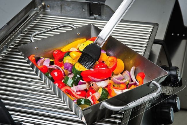 Broil King 69818 mély rozsdamentes grill wok Háztartás / Otthon / Kültér - Kültér / kerti termék / grill - Kerti grill kiegészítő - 324047
