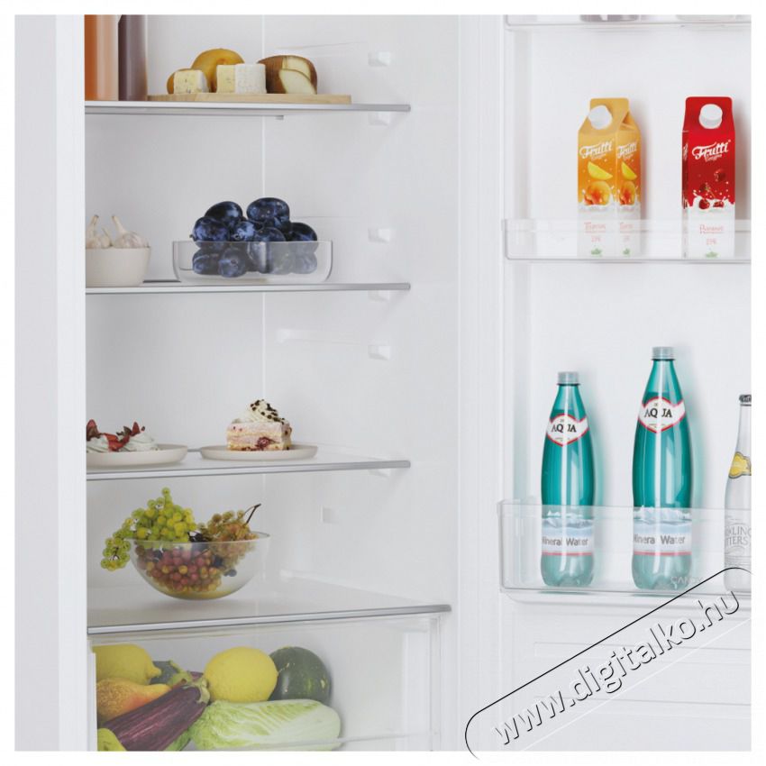 Candy CMS518EW be&eacute;p&iacute;thető egyajt&oacute;s hűtő Konyhai term&eacute;kek - Hűtő, fagyaszt&oacute; (be&eacute;p&iacute;thető) - Egyajt&oacute;s hűtő - 500903