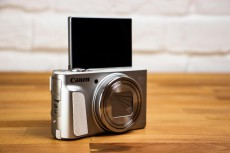 CANON PowerShot SX730 HS Travel Kit digitális fényképezőgép - ezüst Fényképezőgép / kamera - Ultrazoom fényképezőgép - Kompakt méretű - 354264