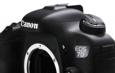 CANON EOS 7D Mark II Váz + W-E1 Wi-Fi adapter  Fényképezőgép / kamera - DSLR tükörreflexes fényképezőgép - 345136