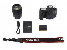 CANON EOS 80D + 18-135mm IS USM Kit Fényképezőgép / kamera - DSLR tükörreflexes fényképezőgép - 303509
