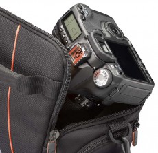 Case Logic DCB-306K - SLR fényképezőgép táska - fekete/piros Fotó-Videó kiegészítők - Fotó-videó táska / tok - Pisztoly táska - 267898