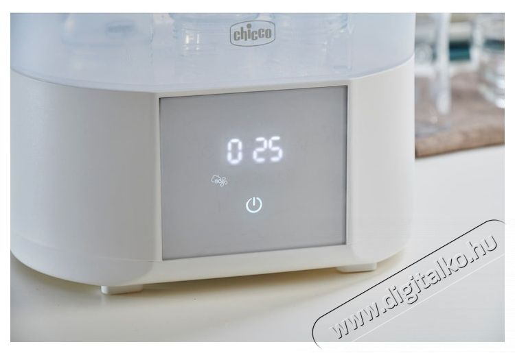 Chicco Digit&aacute;lis elektromos steriliz&aacute;l&oacute; &eacute;s sz&aacute;r&iacute;t&oacute;, Palackokhoz &eacute;s kis kieg&eacute;sz&iacute;tőkh&ouml;z Sz&eacute;ps&eacute;g&aacute;pol&aacute;s / Eg&eacute;szs&eacute;g - Baba mama term&eacute;k - Steriliz&aacute;l&oacute; - 533173