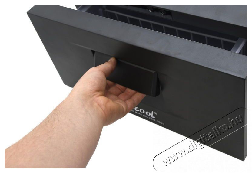 Compass Hűtől&aacute;da, kompresszoros, be&eacute;p&iacute;tett, kih&uacute;zhat&oacute;s 20 l 12/24 V Konyhai term&eacute;kek - Hűtő, fagyaszt&oacute; (szabadon&aacute;ll&oacute;) - Hordozhat&oacute; hűtőt&aacute;ska - 530634