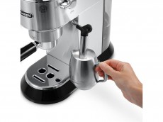 Delonghi EC 680.M Dedica kávéfőző Konyhai termékek - Kávéfőző / kávéörlő / kiegészítő - Presszó kávéfőző - 303013