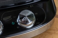 Delonghi CGH910 elektromos grill Konyhai termékek - Konyhai kisgép (sütés / főzés / hűtés / ételkészítés) - Kontakt grill sütő / sütőlap - 370177