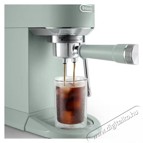 Delonghi EC890.GR K&Aacute;V&Eacute;FŐZŐ PRESSZ&Oacute; Konyhai term&eacute;kek - K&aacute;v&eacute;főző / k&aacute;v&eacute;&ouml;rlő / kieg&eacute;sz&iacute;tő - Pressz&oacute; k&aacute;v&eacute;főző - 516793