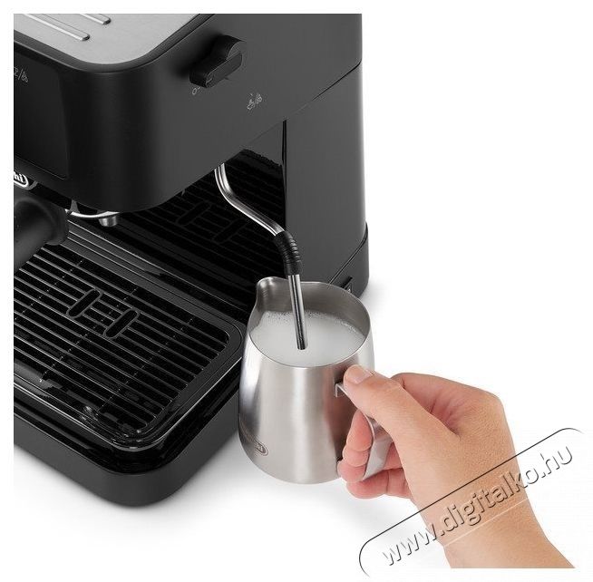 Delonghi EC235.BK K&aacute;v&eacute;főző pressz&oacute; Konyhai term&eacute;kek - K&aacute;v&eacute;főző / k&aacute;v&eacute;&ouml;rlő / kieg&eacute;sz&iacute;tő - Pressz&oacute; k&aacute;v&eacute;főző - 372741