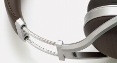 Denon AH-D5200 fejhallgató headset Audio-Video / Hifi / Multimédia - Fül és Fejhallgatók - Fejhallgató mikrofonnal / headset - 341639