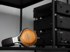 Denon AH-D9200 referencia zárt fejhallgató Audio-Video / Hifi / Multimédia - Fül és Fejhallgatók - Fejhallgató - 344570
