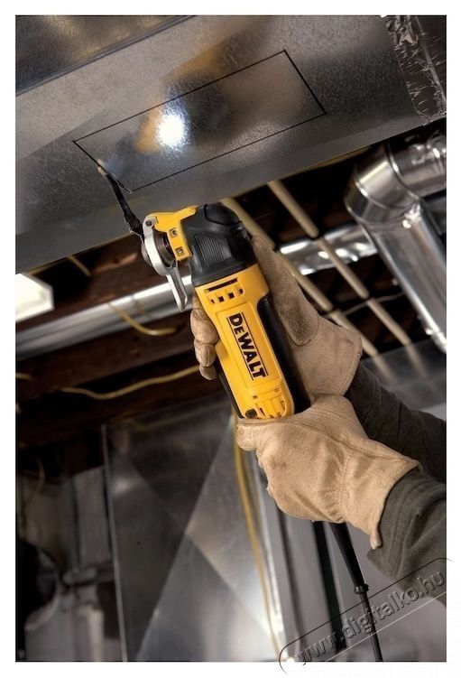 DeWalt DWE315KT-QS Multi rezgőszersz&aacute;m H&aacute;ztart&aacute;s / Otthon / K&uuml;lt&eacute;r - Szersz&aacute;m - Multifunkci&oacute;s g&eacute;p - 533274