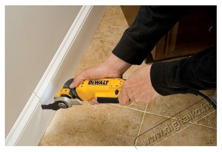DeWalt DWE315KT-QS Multi rezgőszersz&aacute;m H&aacute;ztart&aacute;s / Otthon / K&uuml;lt&eacute;r - Szersz&aacute;m - Multifunkci&oacute;s g&eacute;p - 533274