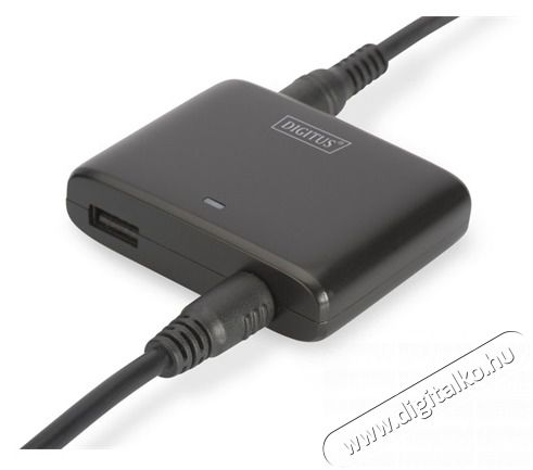 DIGITUS DA-10191 90W univerzális autós notebook töltő Iroda és számítástechnika - Notebook kiegészítő - Notebook töltő / hálózati adapter - 393235