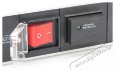DIGITUS 1U Rack alumínium 7 dugaljas túlfeszültségvédős hálózati elosztó Háztartás / Otthon / Kültér - Világítás / elektromosság - Hálózati elosztó / hosszabbító / adapter - 393149