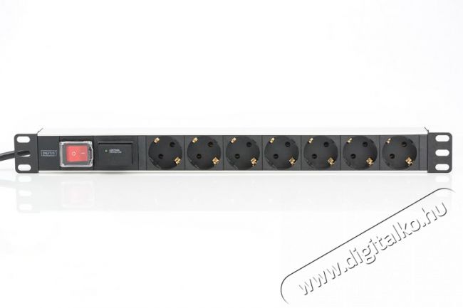 DIGITUS 1U Rack alumínium 7 dugaljas túlfeszültségvédős hálózati elosztó Háztartás / Otthon / Kültér - Világítás / elektromosság - Hálózati elosztó / hosszabbító / adapter - 393149