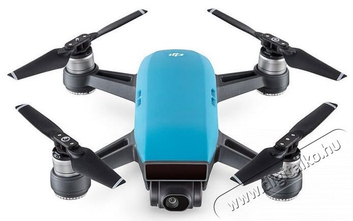 DJI Spark - Fly more combo - k&eacute;k F&eacute;nyk&eacute;pezőg&eacute;p / kamera - Dr&oacute;n - Dr&oacute;n - 330653