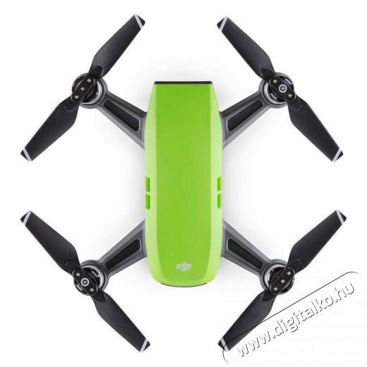 DJI Spark - Fly more combo dr&oacute;n - Z&ouml;ld F&eacute;nyk&eacute;pezőg&eacute;p / kamera - Dr&oacute;n - Dr&oacute;n - 330656