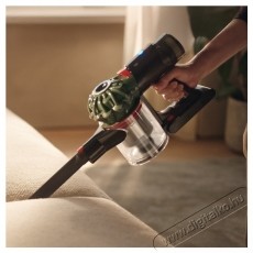 Dyson V8 Cyclone  akkus porsz&iacute;v&oacute;, katonai z&ouml;ld/fekete H&aacute;ztart&aacute;s / Otthon / K&uuml;lt&eacute;r - Porsz&iacute;v&oacute; / takar&iacute;t&oacute;g&eacute;p - K&eacute;zi / &aacute;ll&oacute; porsz&iacute;v&oacute; - 536383