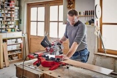 Einhell TC-SM 216 vonó-fejező-gérvágó fűrész Háztartás / Otthon / Kültér - Szerszám - Kör / dekopír / szúró fűrész - 362163
