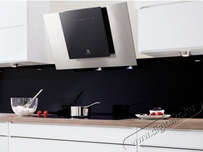 Electrolux EHD8740FOK indukciós főzőlap Konyhai termékek - Sütő-főzőlap, tűzhely (beépíthető) - Indukciós főzőlap (beépíthető) - 285542