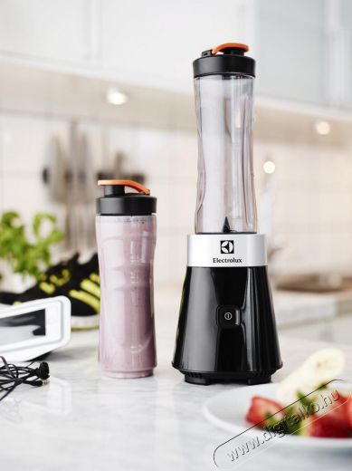 Electrolux ESB2400 PerfectMix sportmixer Konyhai termékek - Konyhai kisgép (előkészítés / feldolgozás) - Turmixgép - 284032