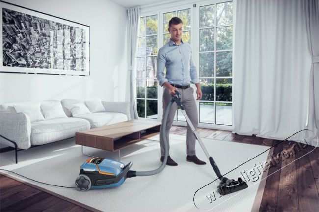 Electrolux EUO96SBM EUO96SBM porzsákos porszívó Háztartás / Otthon / Kültér - Porszívó / takarítógép - Porzsákos porszívó - 326569