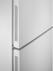 Electrolux LNT5MF32W0 alulfagyasztós hűtőszekrény Konyhai termékek - Hűtő, fagyasztó (szabadonálló) - Alulfagyasztós kombinált hűtő - 362655
