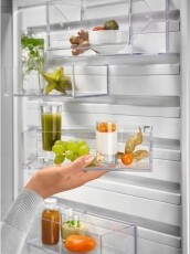 Electrolux LNT7ME32X2 Hűtőszekrény Konyhai termékek - Hűtő, fagyasztó (szabadonálló) - Alulfagyasztós kombinált hűtő - 362653
