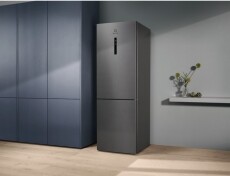 Electrolux LNT7ME32X2 Hűtőszekrény Konyhai termékek - Hűtő, fagyasztó (szabadonálló) - Alulfagyasztós kombinált hűtő - 362653