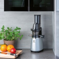 Electrolux ESJ4000 gyümölcsprés Konyhai termékek - Konyhai kisgép (előkészítés / feldolgozás) - Gyümölcs centrifuga / prés - 342531