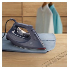 Electrolux E6SI1-4MN Gőzölős vasaló Háztartás / Otthon / Kültér - Vasaló - Vasaló - 378062