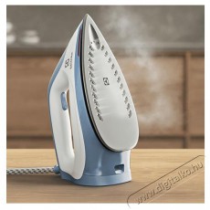 Electrolux E5ST1-2DB gőzállomás Háztartás / Otthon / Kültér - Vasaló - Gőzállomás - 378323