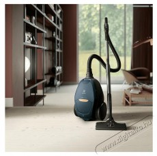 Electrolux PD82-8DB porzsákos porszívó Háztartás / Otthon / Kültér - Porszívó / takarítógép - Porzsákos porszívó - 378343