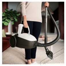 Electrolux PD82-ALRG porzsákos porszívó Háztartás / Otthon / Kültér - Porszívó / takarítógép - Porzsákos porszívó - 378344