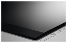 Electrolux EHF6343FOK beépíthető főzőlap, Vitrokerámia, 4 főzőzóna, Érintő vezérlés, 59 cm, fekete üveg Konyhai termékek - Sütő-főzőlap, tűzhely (beépíthető) - Elektromos főzőlap (beépíthető) - 493777