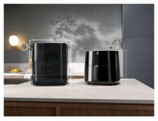 Electrolux EAF3B 500 fekete 3,3 L forrólevegős sütő Konyhai termékek - Konyhai kisgép (sütés / főzés / hűtés / ételkészítés) - Légkeveréses főzőgép / elektromos kukta / multifunkciós sütő - 495844